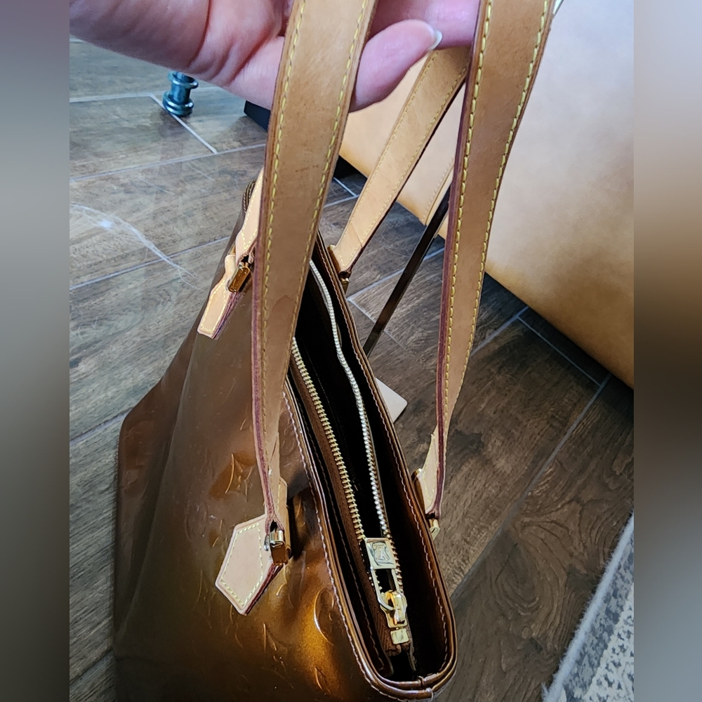 Louis Vuitton Vernis Houston Bag - Bronze - Picture 14 of 14